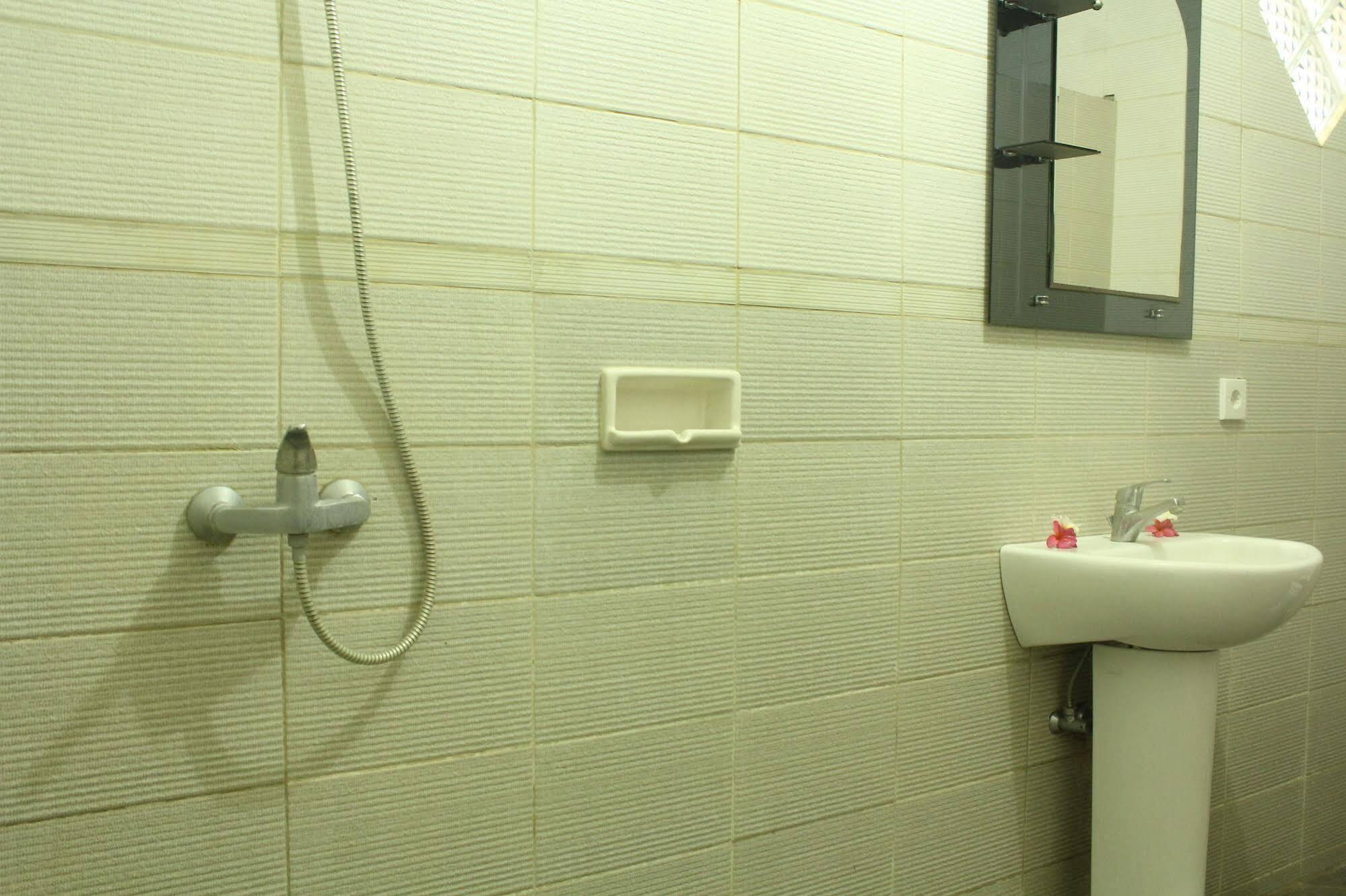 Berlian Inn Kuta Lombok Εξωτερικό φωτογραφία