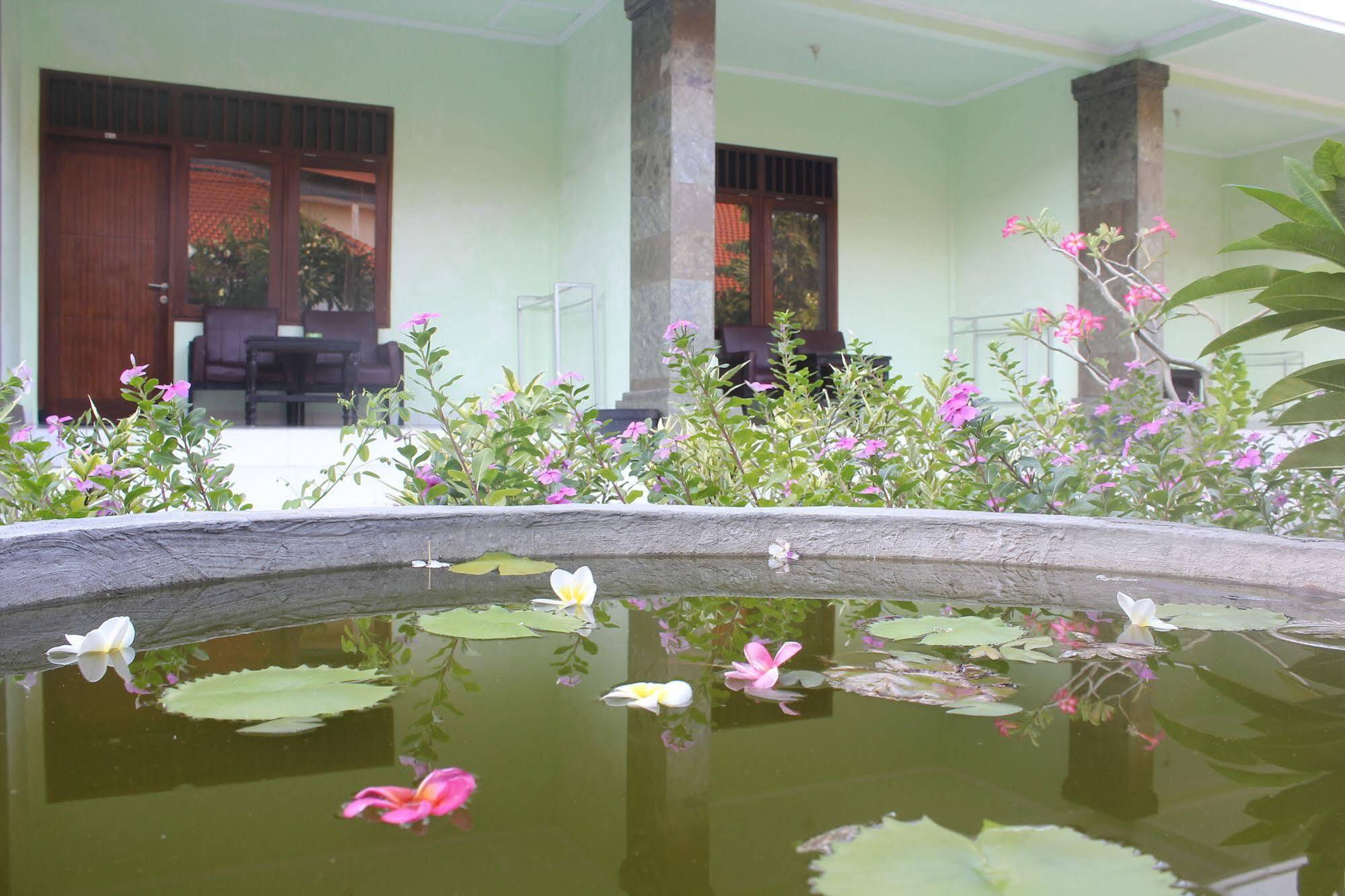 Berlian Inn Kuta Lombok Εξωτερικό φωτογραφία